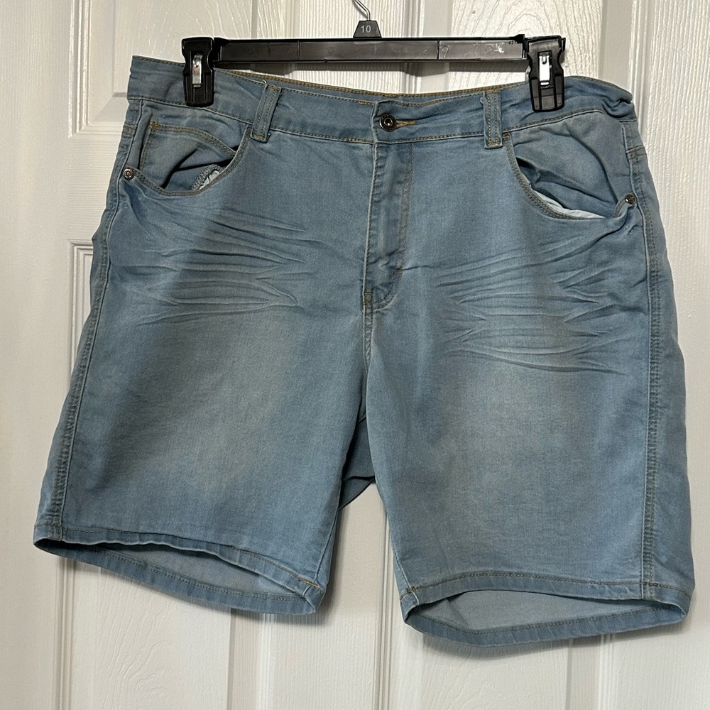 Kennth Lopez shorts pants size 16